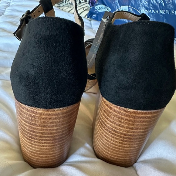 NWT House of Harlow • “Tizzy” Platform Mary Jane Black Suede Sandals - Picture 9 of 10